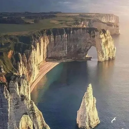 La Boussole Этрета